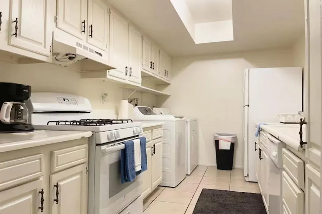 2 Or 3 Bedroom Condo Walk To Mgm Casino And Strip Лас-Вегас США